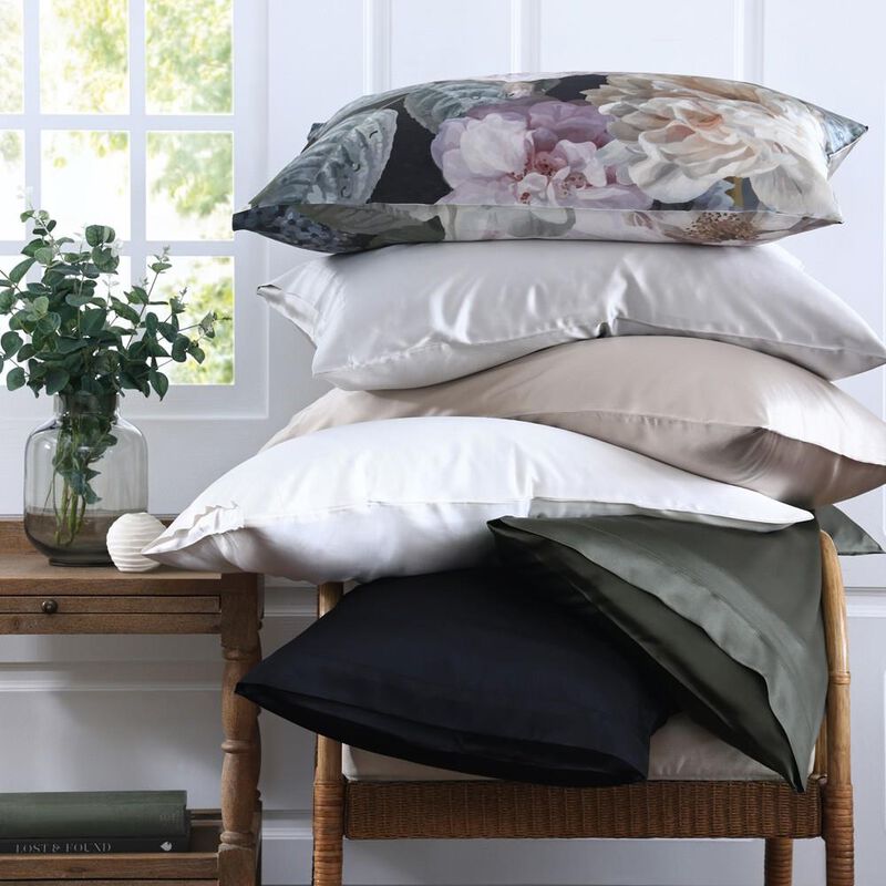 MM Linen Silk Pillowcover - Floz Print image number 1